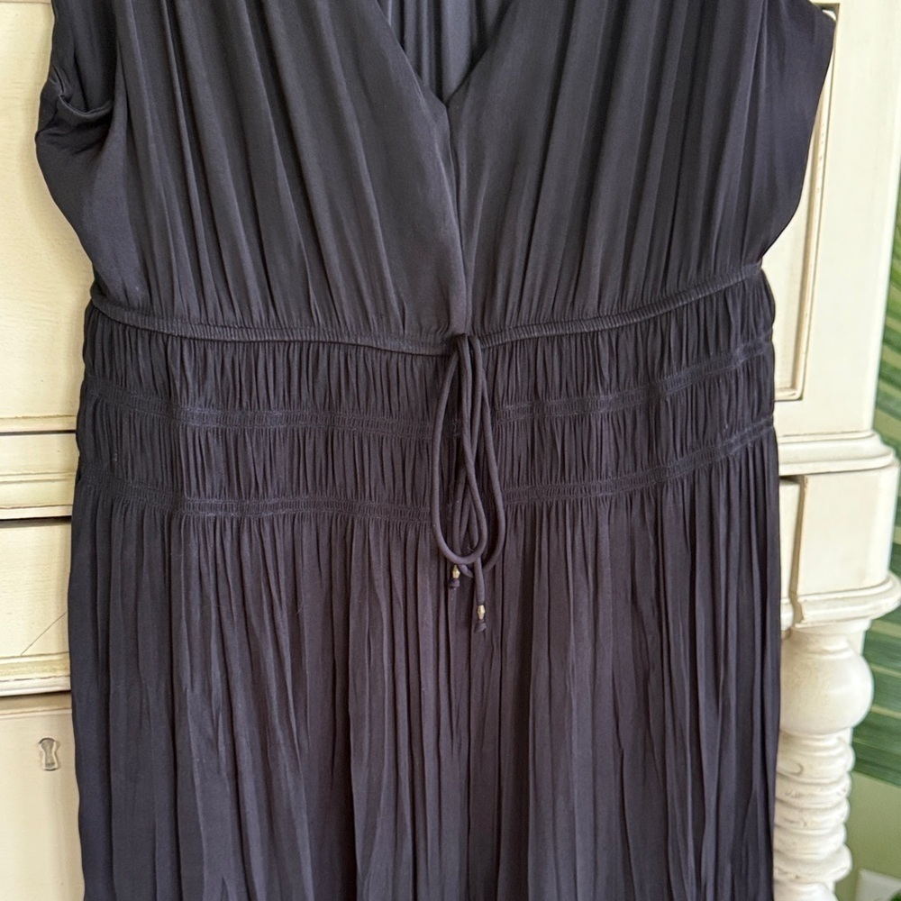 White House Black Market Black Midi Dress - Picture 3 of 9